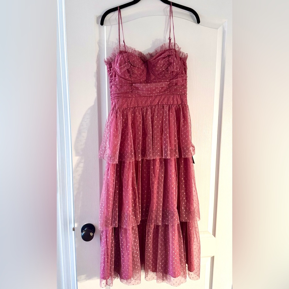 NWT Lulus tiered cocktail dress